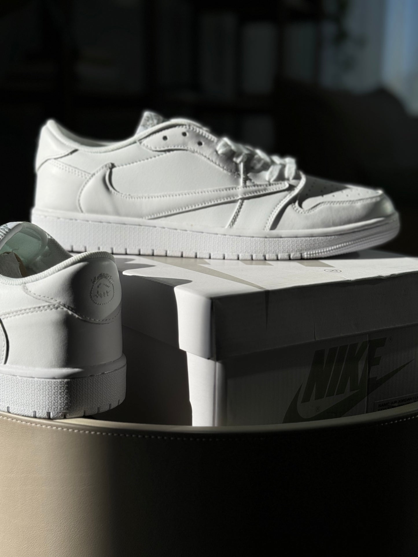 SAMPLE - Nike Air Jordan 1 low Travis Scott “White Party”